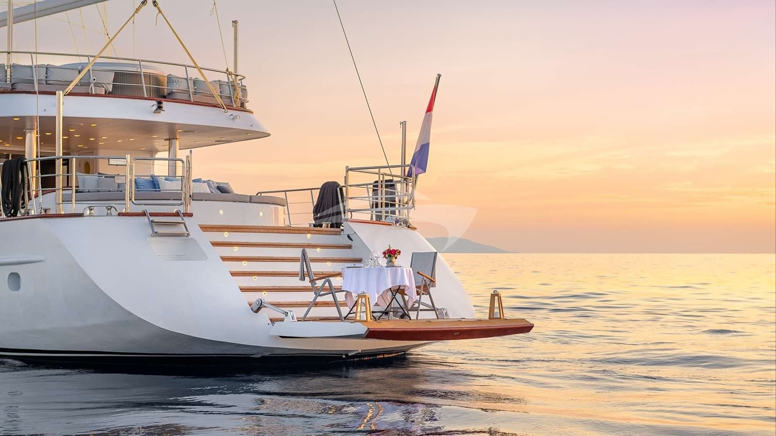 LADY GITA, Aufnahme aus dem Yachtportfolio 6