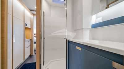 Master Shower And Cabin