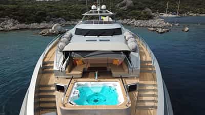 Jacuzzi Deck