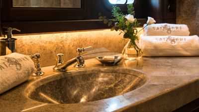 SATORI - Guest Cabin Ensuite