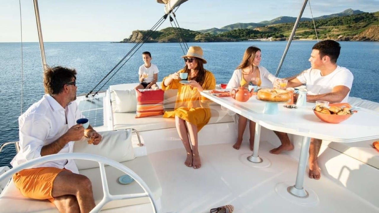 Flybridge lounge area