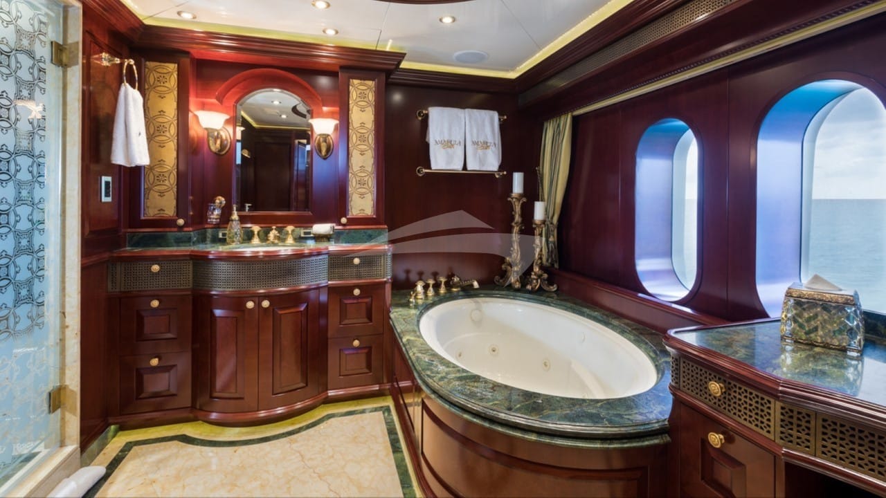 Master Suite Bathroom