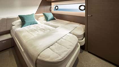 ELIZABETH 23m motor yacht charter, photo 6