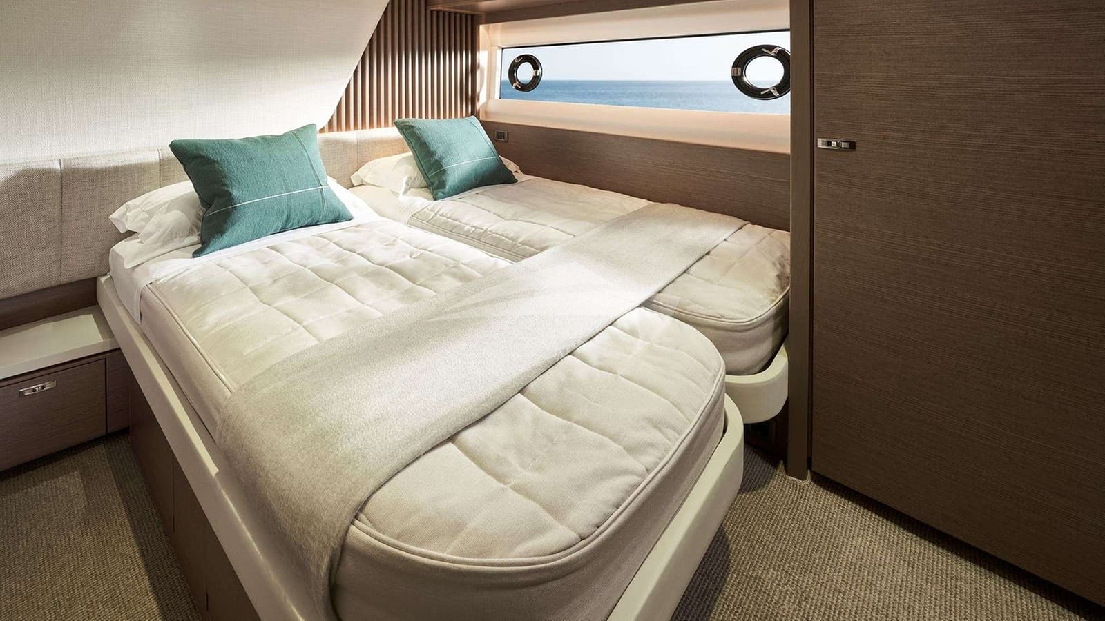 ELIZABETH, photo from the yacht portfolio 5