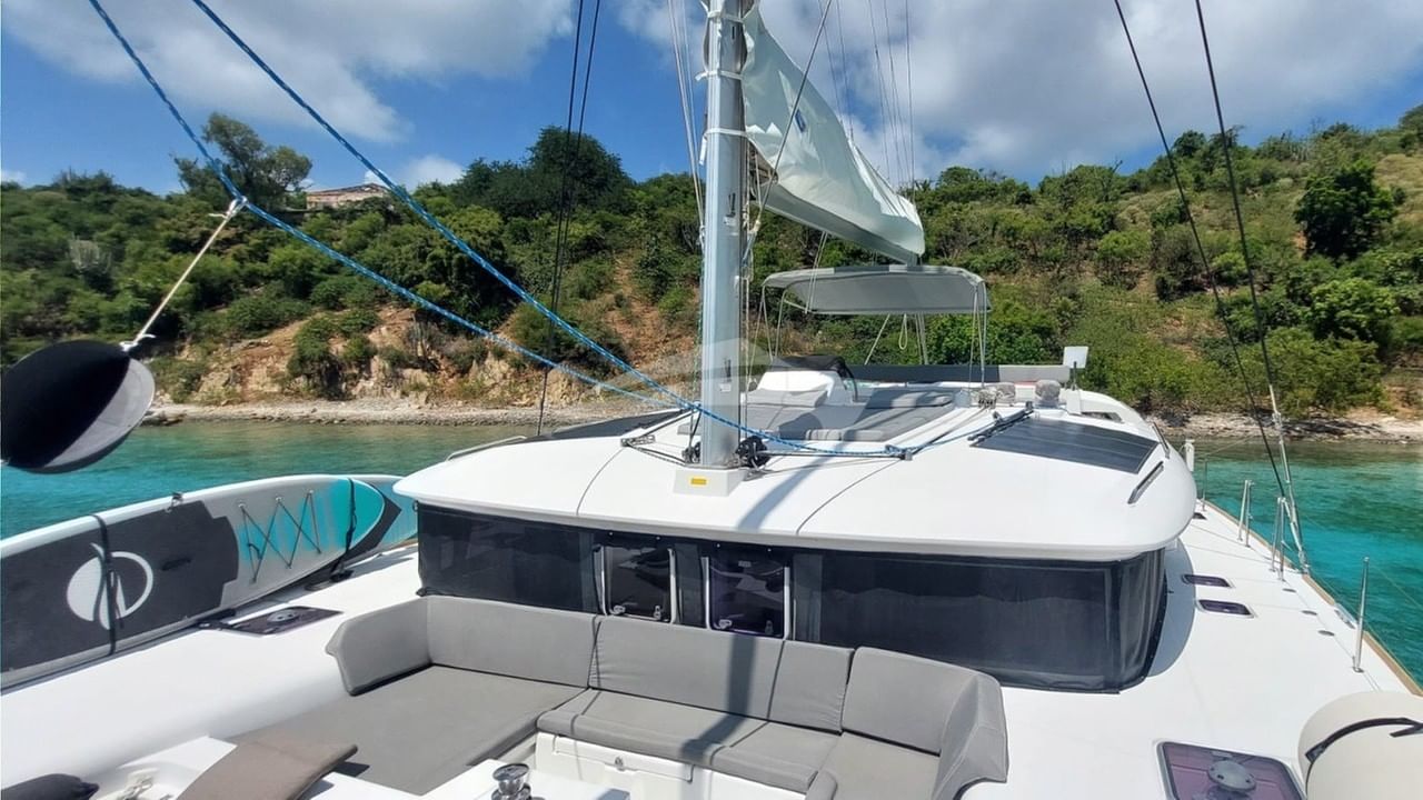 Foredeck and coachroof