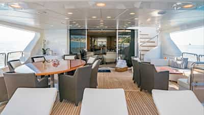 Middle Deck