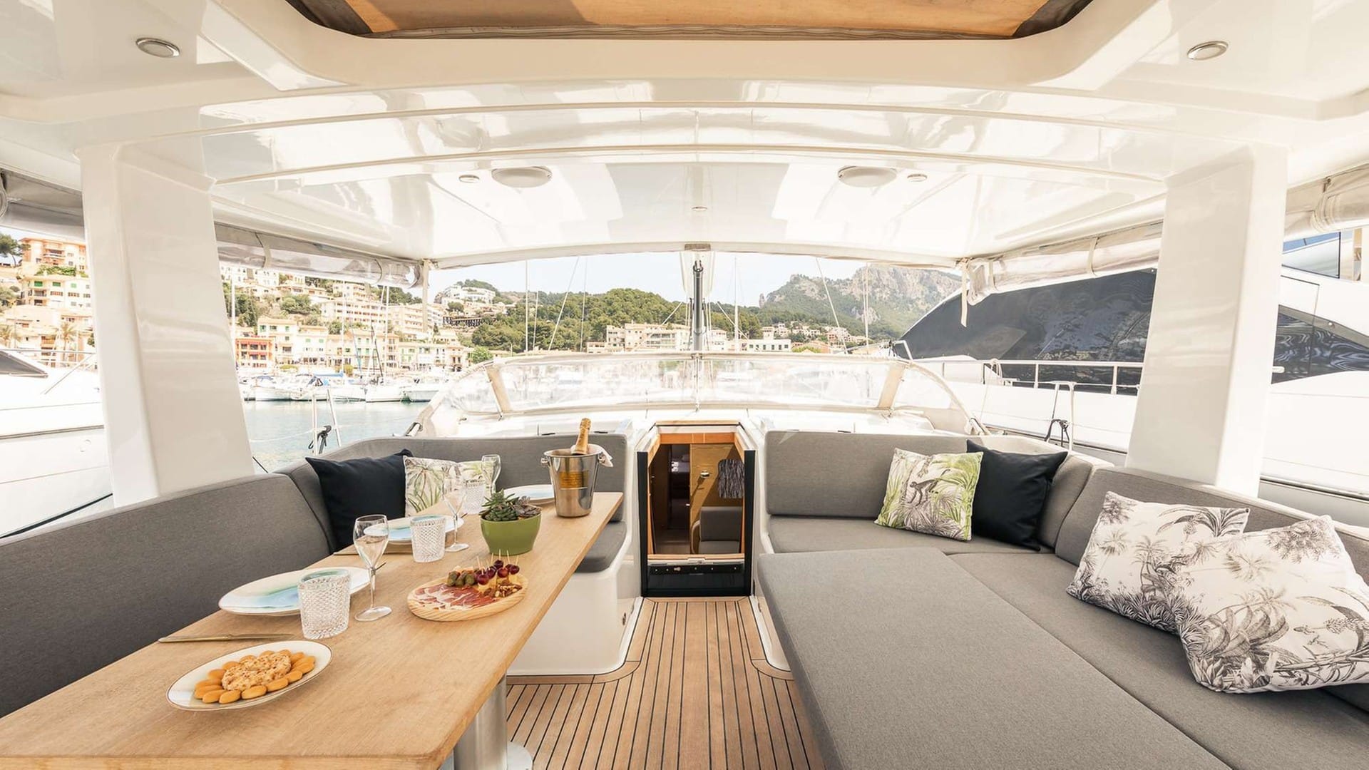 Agarimo Six West Mediterranean