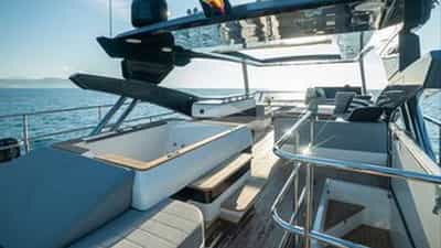 Flybridge