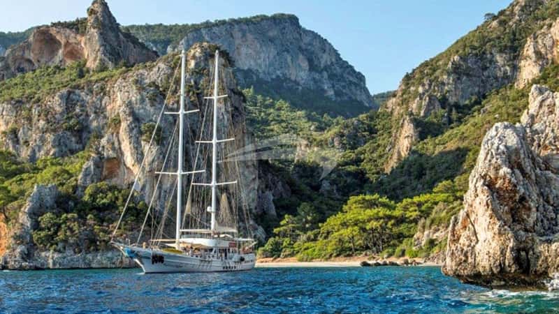 AEGEAN CLIPPER 41m motor yacht charter, photo 10