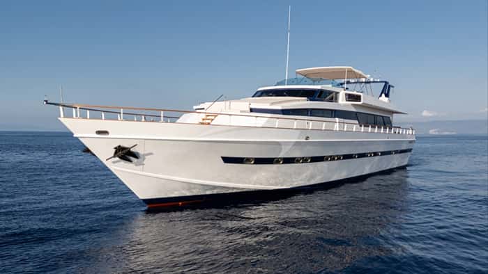 OLGA 30m motor yacht charter, photo 2