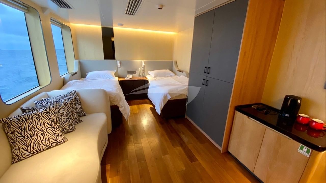 Seaview suite on upped deck