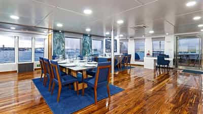 DINNING ROOM