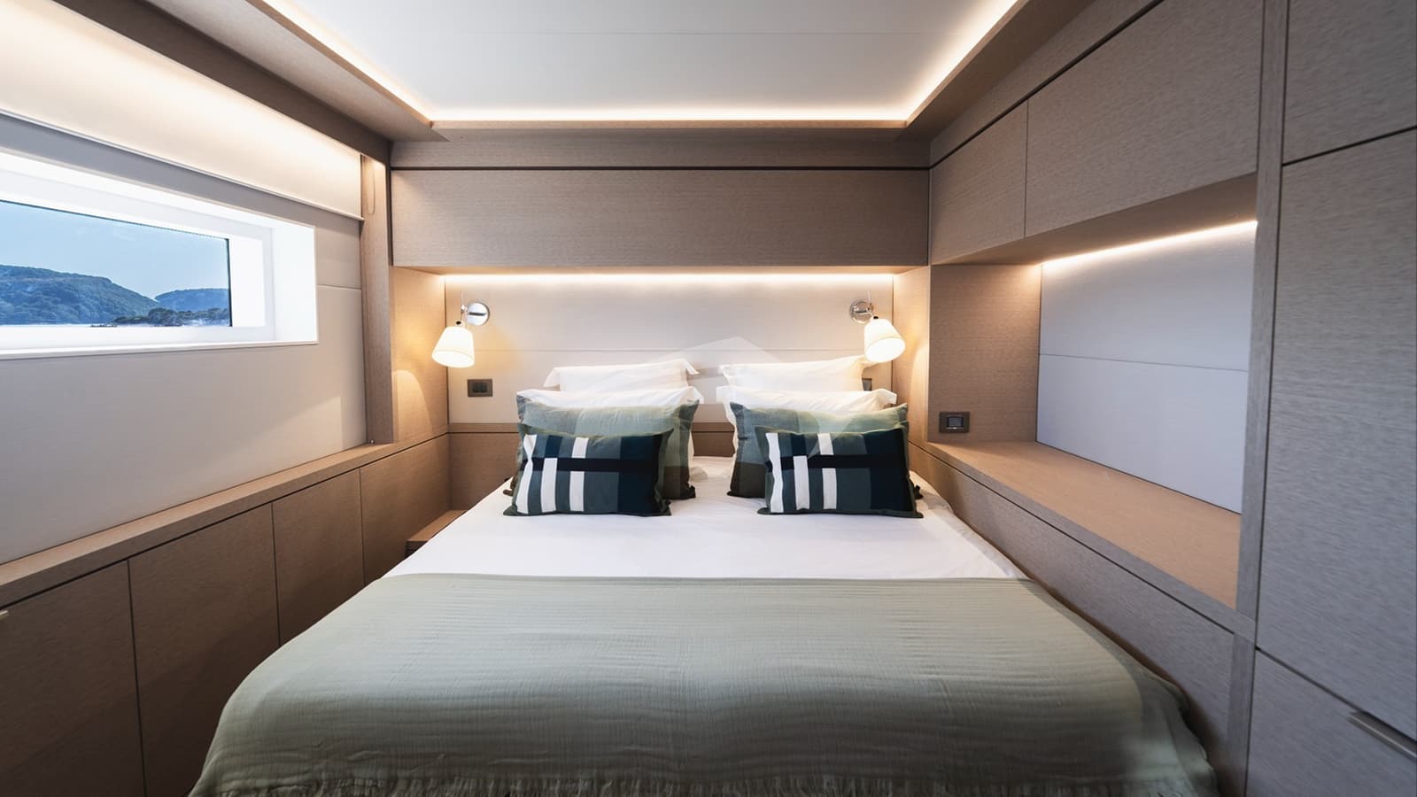 LA DESIRADE, photo from the yacht portfolio 21