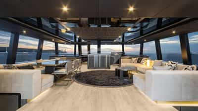 GRAYA main saloon