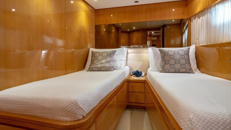 Twin Cabin