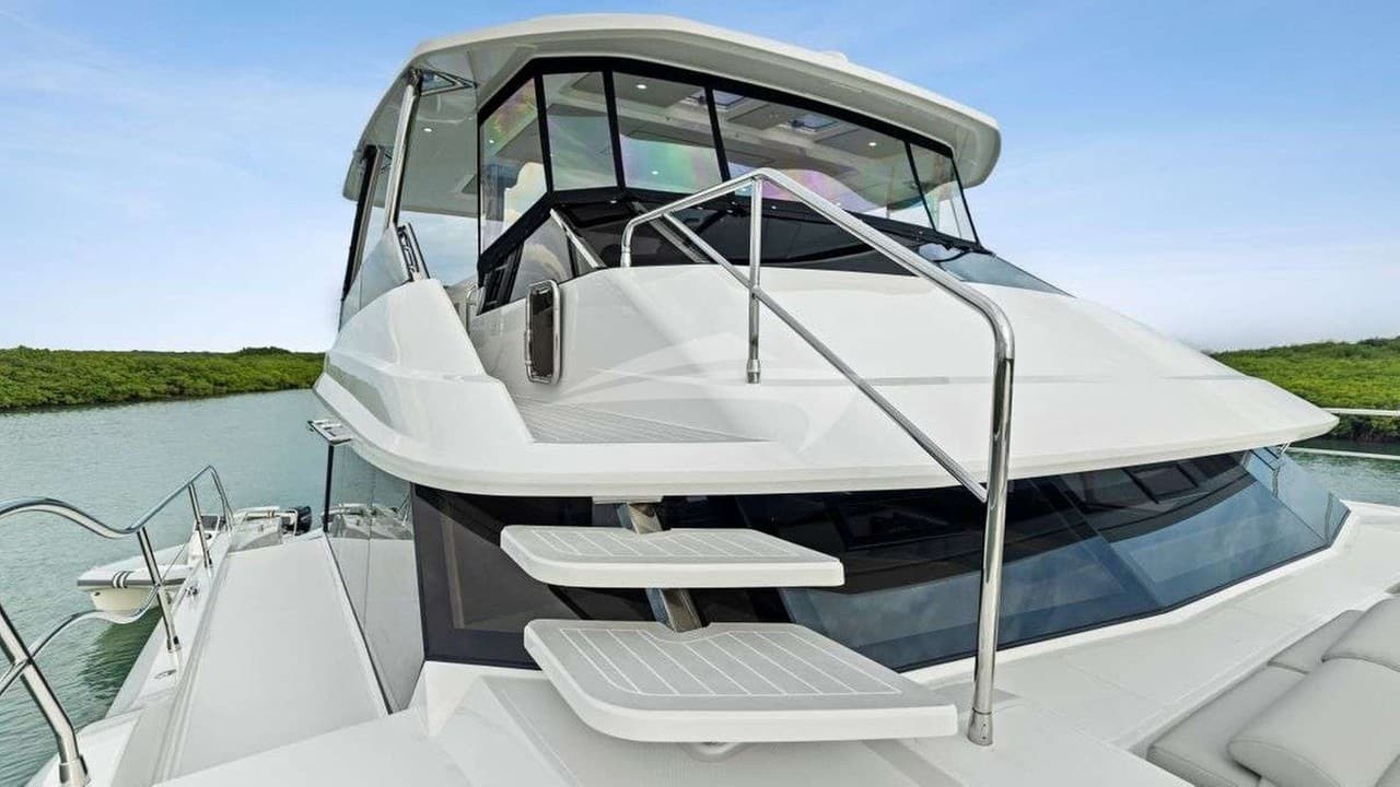 LUCY, photo from the yacht portfolio 6