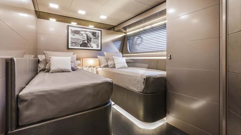 YVONNE 28m motor yacht charter, photo 5