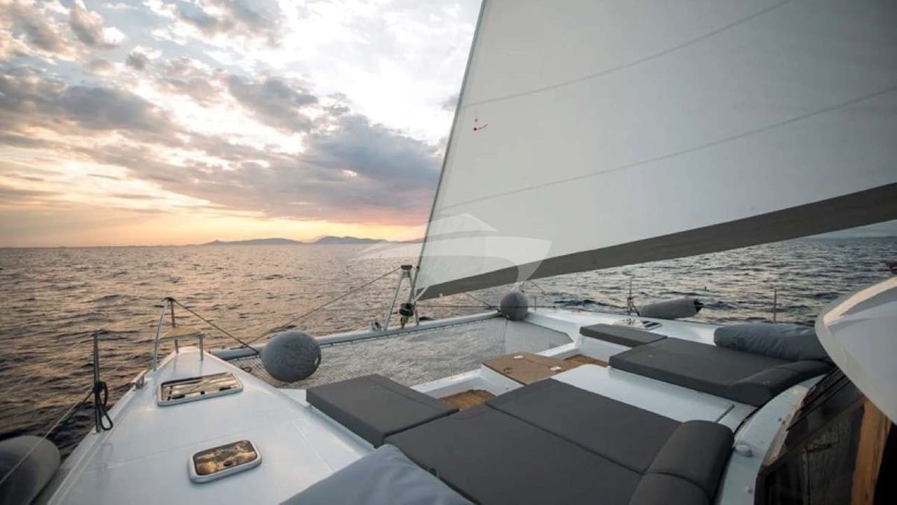 Foredeck lounge area