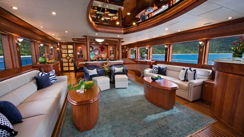 SHE'S A PEACH 33m motor yacht charter, photo 6