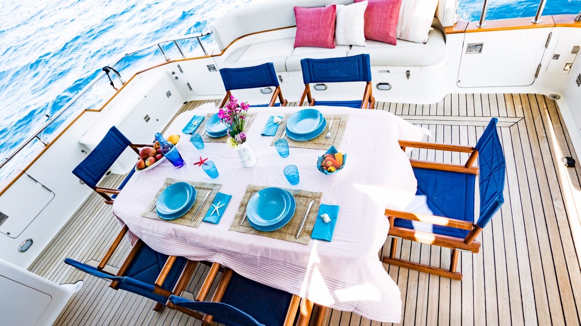Deck Dining