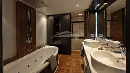 QUANTUM 28m motor yacht charter, photo 9