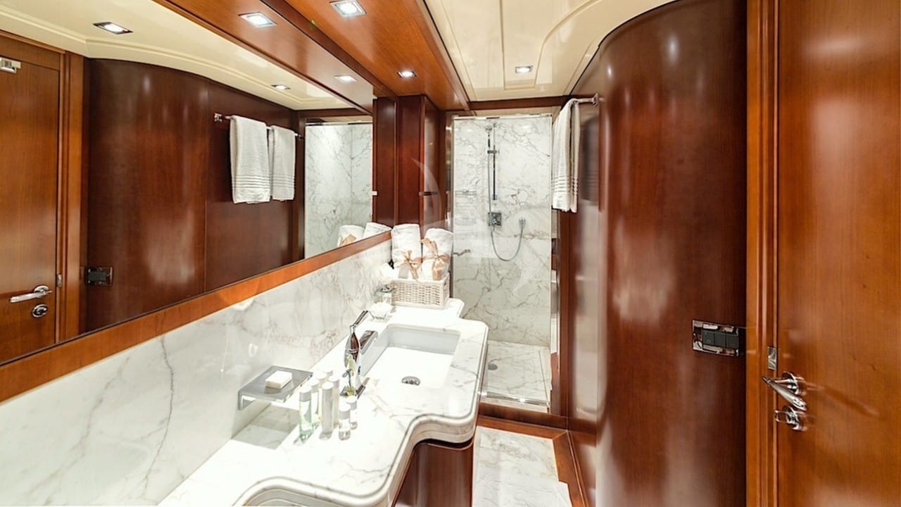VIP Cabin Bathroom