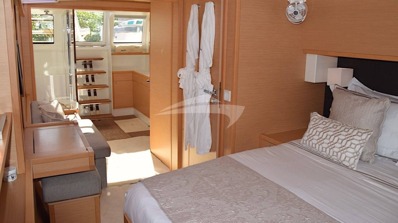 Master aft guest queen