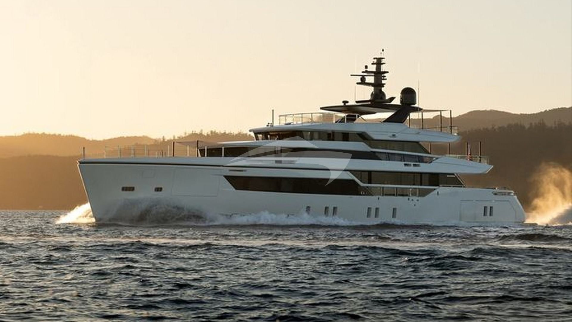 motor yacht aix