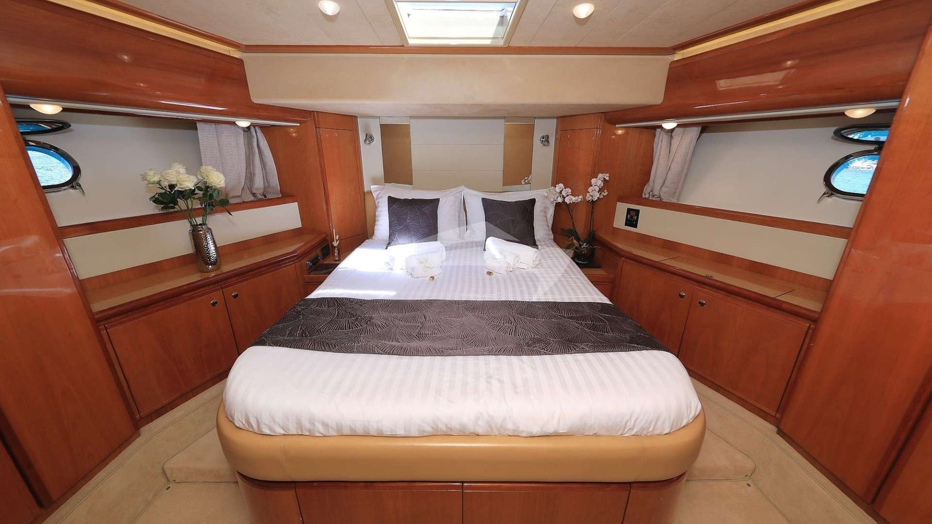 VIP Cabin