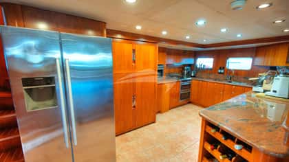 VOYAGER 26m motor yacht charter, photo 11