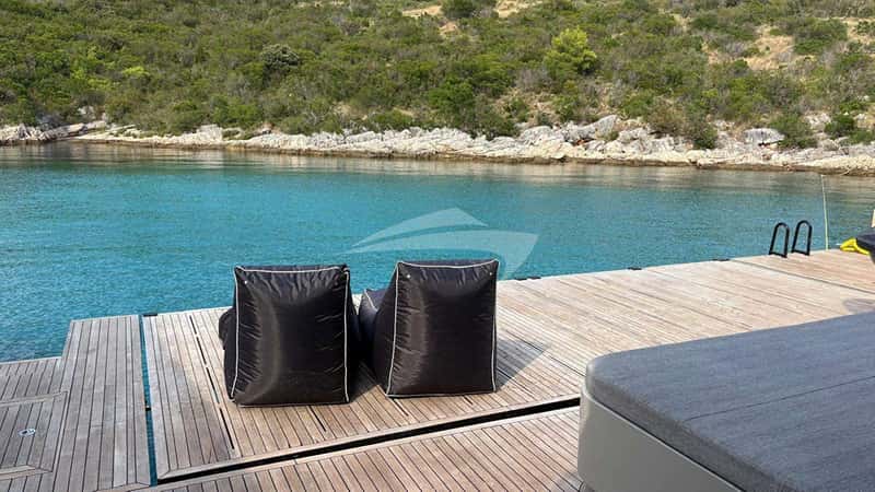 FUNKY CHOICE 27m motor yacht charter, photo 4