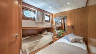Twin Cabin