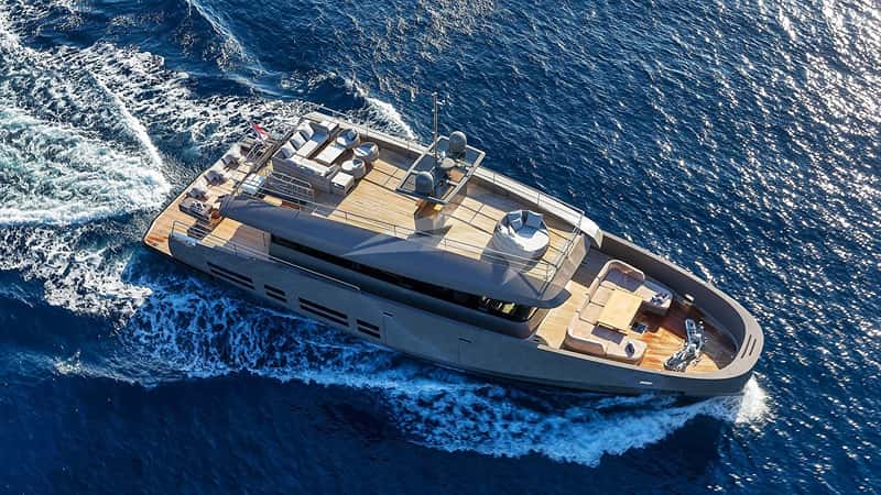 KOKONUT'S WALLY 26m motor yacht charter