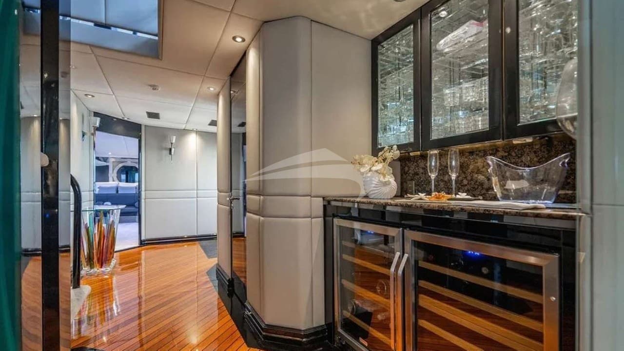 THE PRESTIGE, photo from the yacht portfolio 16