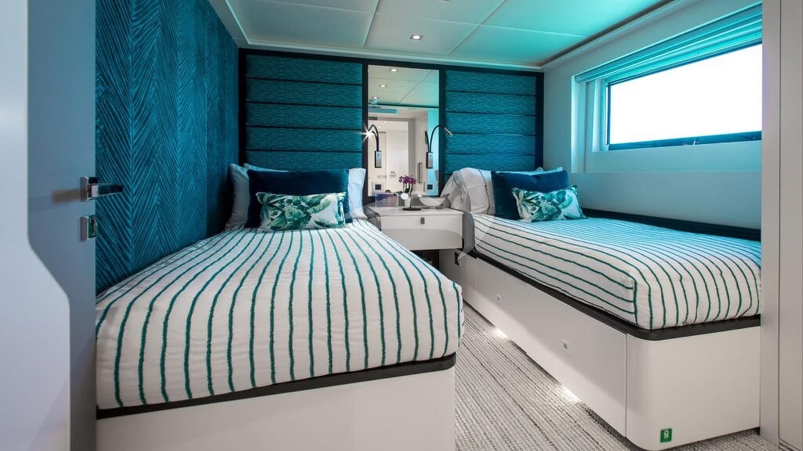 CURFEW II, photo from the yacht portfolio 15