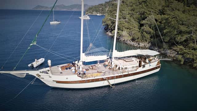 AMAZON SOLO 28m motor yacht for charter