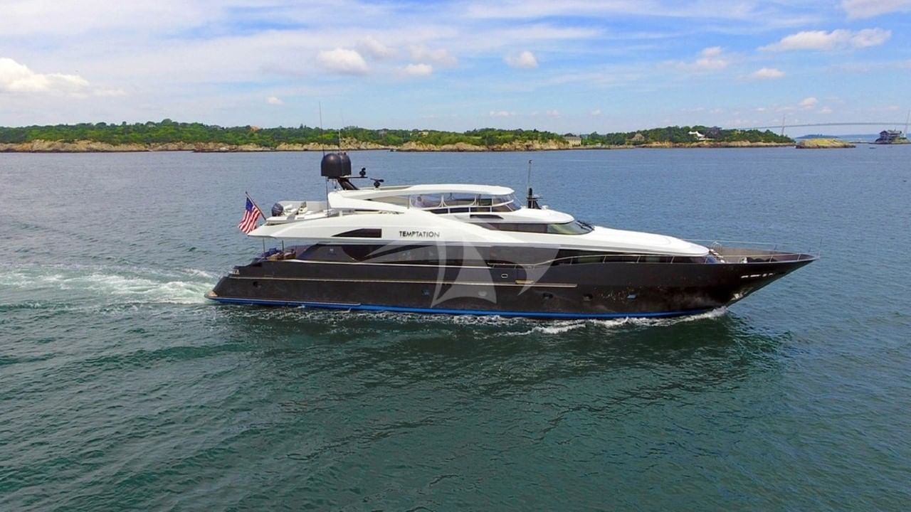 TEMPTATION running shot