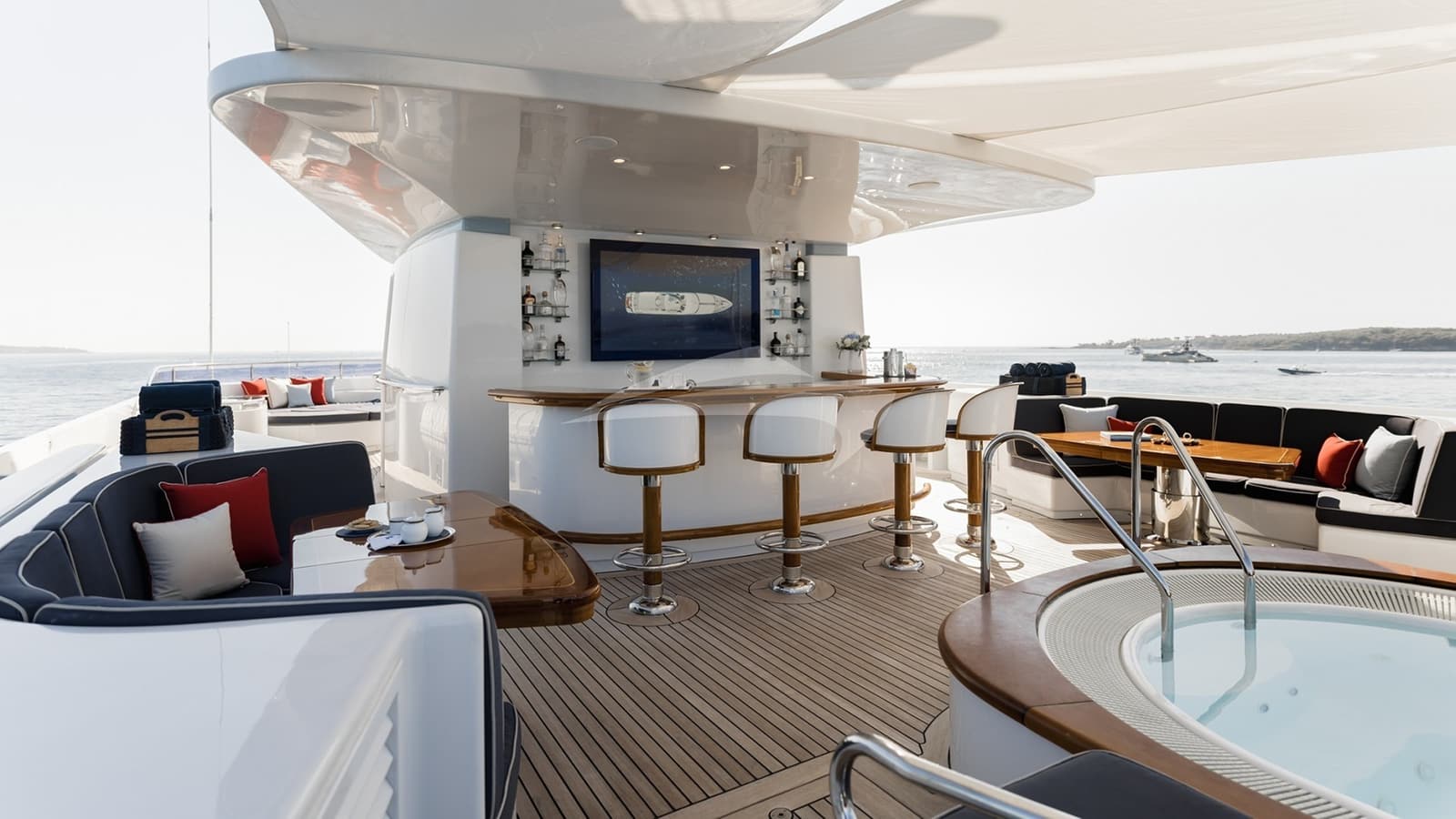 OLYMPUS, Aufnahme aus dem Yachtportfolio 23