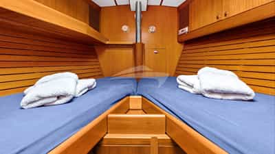 Twin Cabin