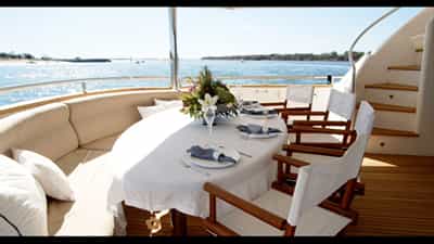 Aft deck exterior dining