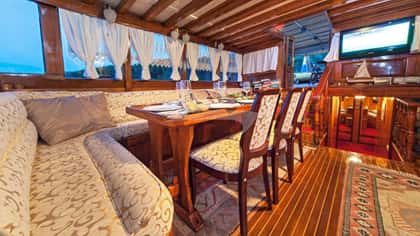 LINDA 32m motor yacht charter, photo 12