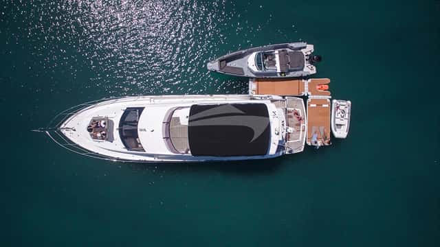 LUMA yacht charter photo 3