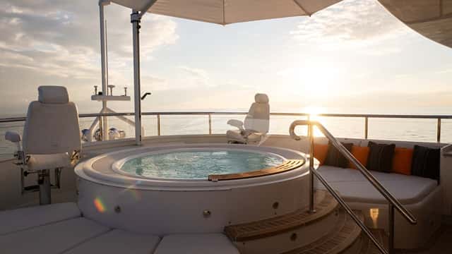 CROSSED SABRE yacht charter photo 4
