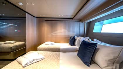 UNIQUE S 36m motor yacht charter, photo 12