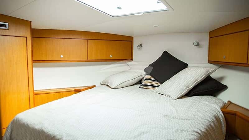 DIRAK 13m motor yacht charter, photo 6