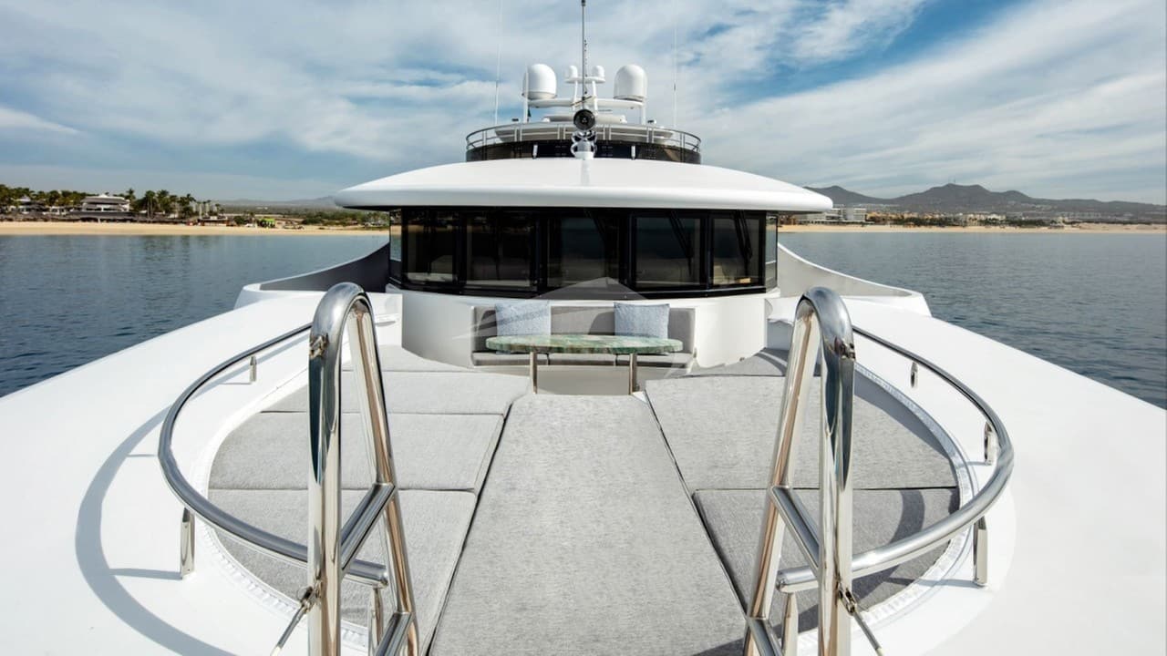 CHAMPAGNE SEAS, photo from the yacht portfolio 19