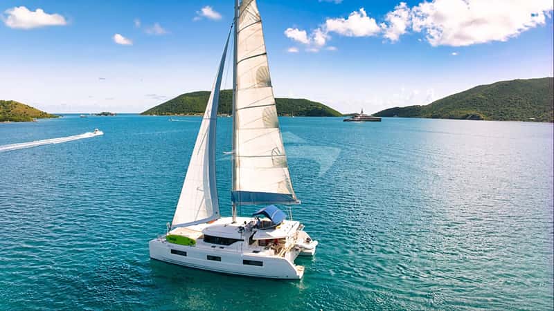 KERRY LEE 14m sailing yacht charter