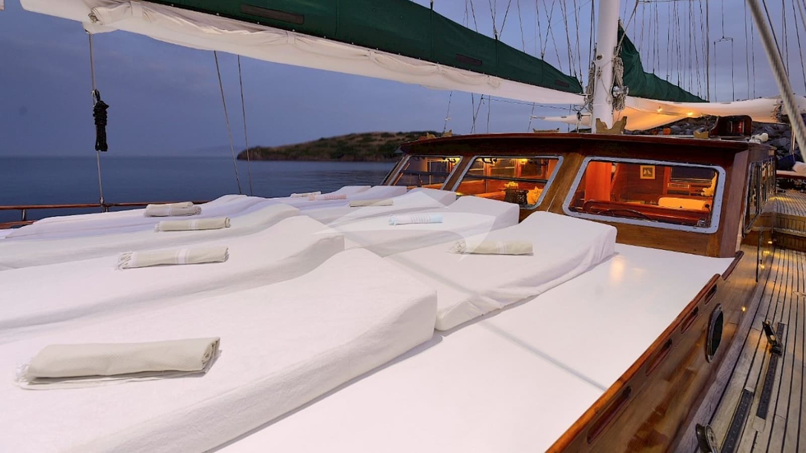 ECCE NAVIGO, photo from the yacht portfolio 25