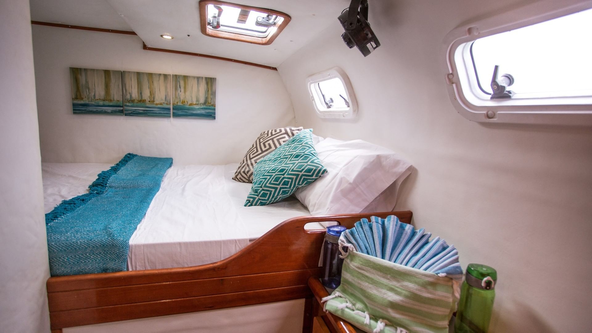 Aft portside queen guest suite