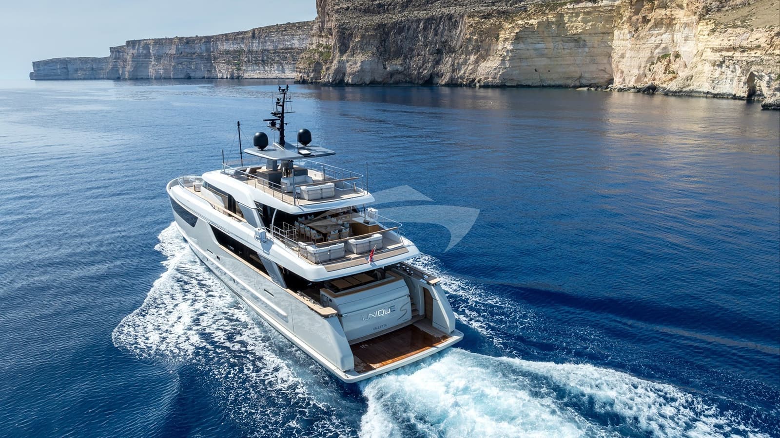 UNIQUE S, Aufnahme aus dem Yachtportfolio 26